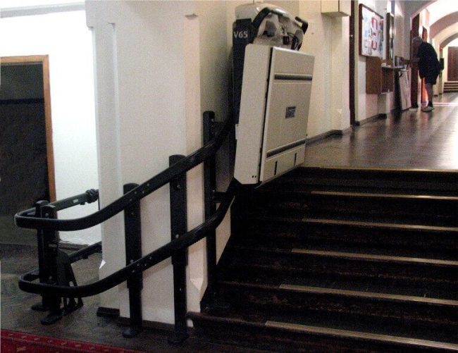 v65 vimec curved rail platform lift
